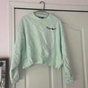 Mint Nike sweatshirt